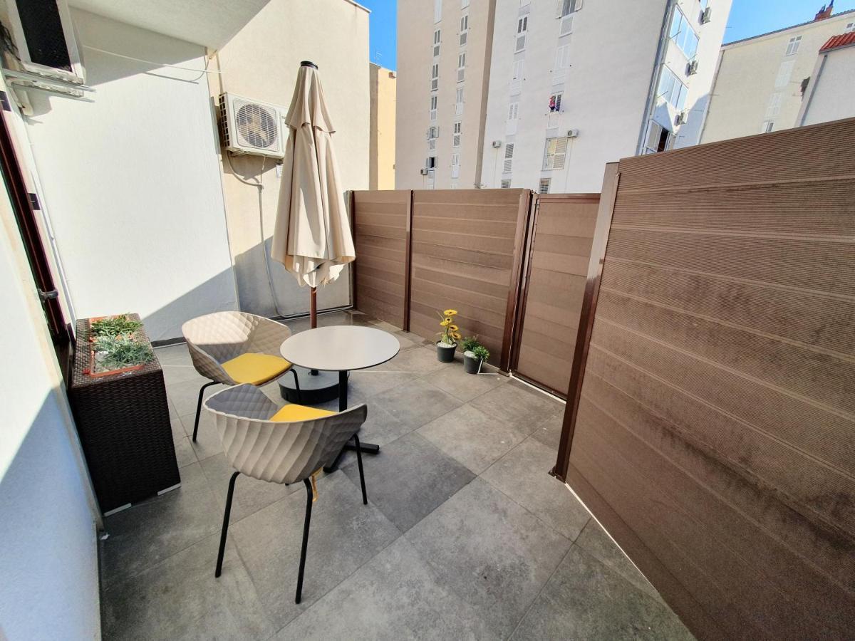 Apartmani Majic มาคาร์สกา ภายนอก รูปภาพ