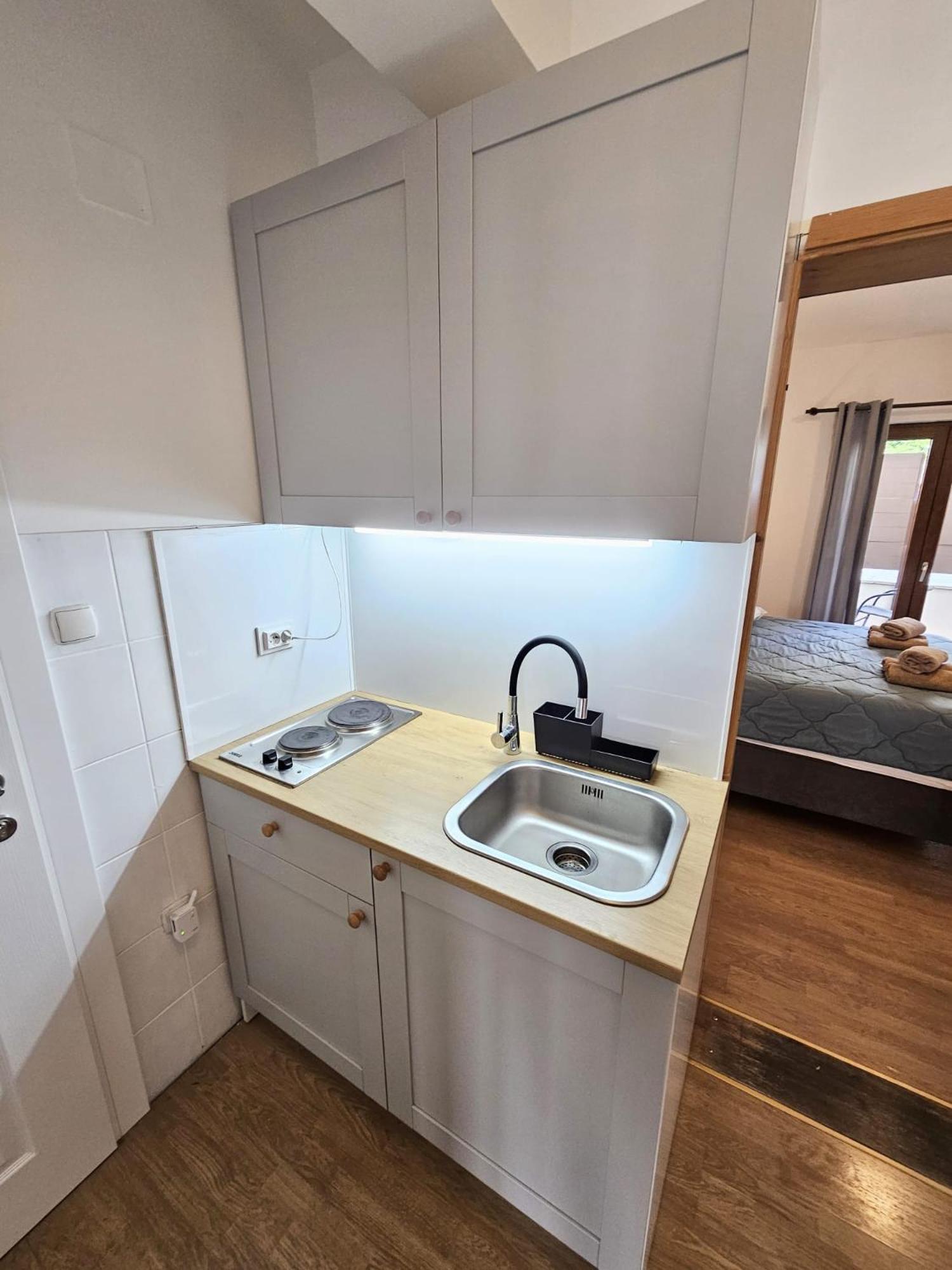 Apartmani Majic มาคาร์สกา ภายนอก รูปภาพ